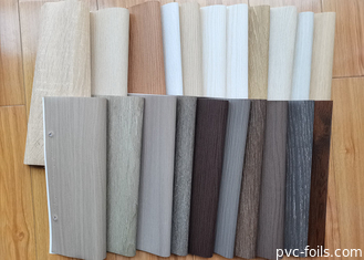 木材付きマット表面PVCインテリアフィルム 家具の装飾のために探す