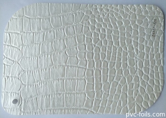 家具MDFの上敷3DのためのDecoポリ塩化ビニールの膜ホイルは浮彫りになった